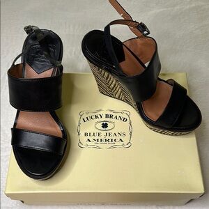 Lucky Brand Sandals